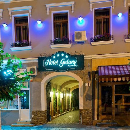 Hotel Galany Рэдэуци Экстерьер фото